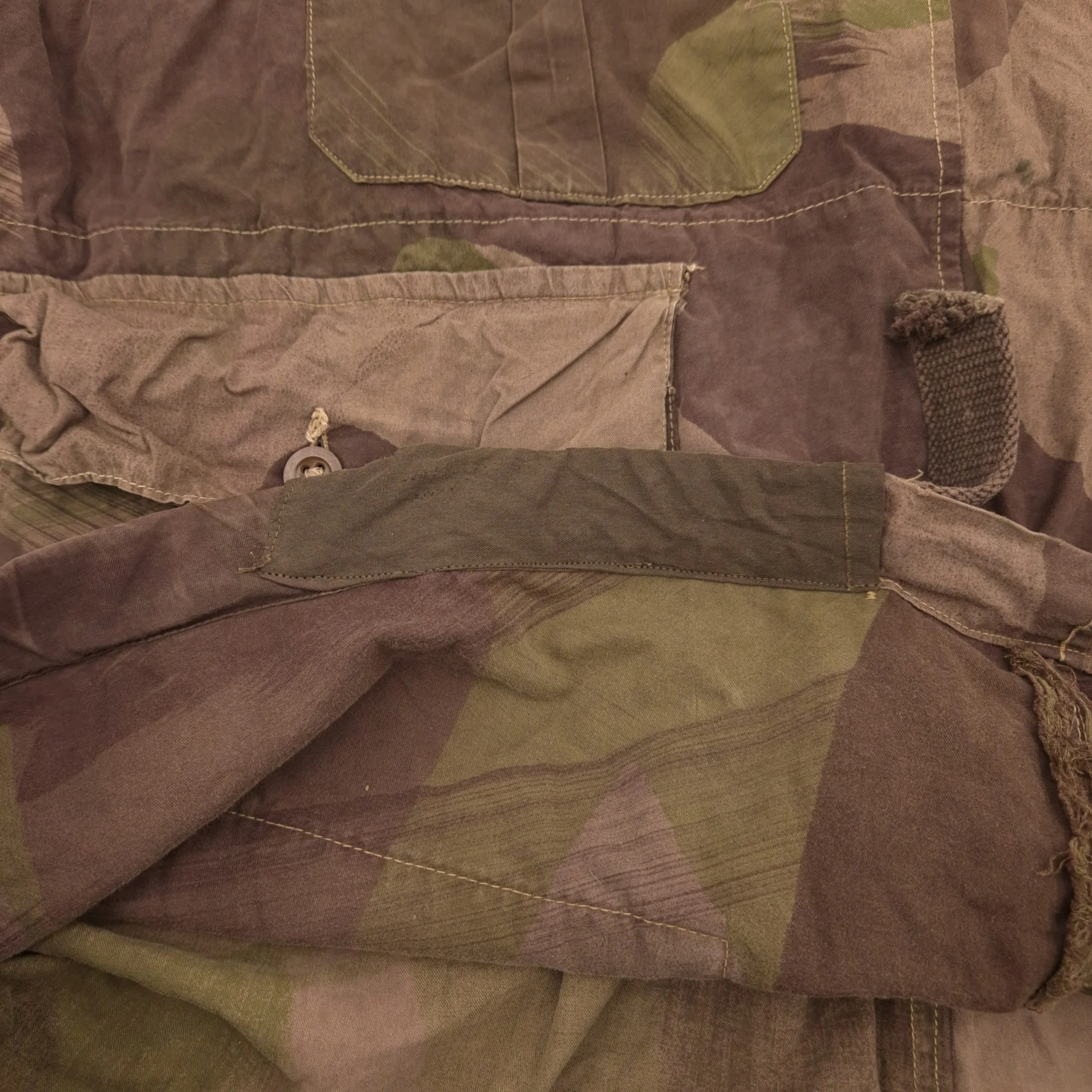 British Windproof Camouflaged Smock - C.W.S. 1943,  Size 6 - Image 10