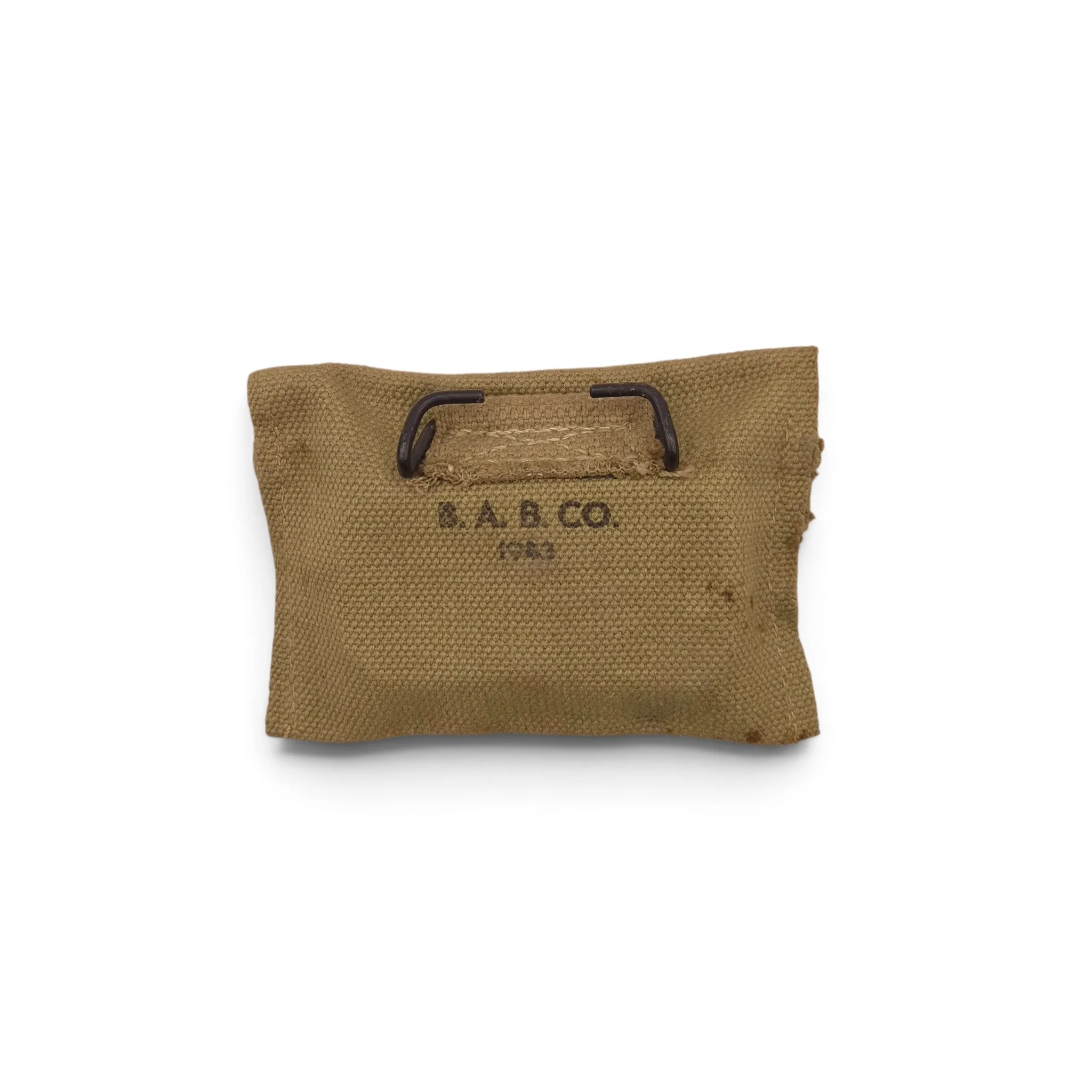 U.S. M1942 Pouch with First-Aid Packet 1943 - Image 2