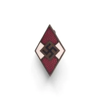 Hitler-Jugend Enamelled Membership Badge – M1/105